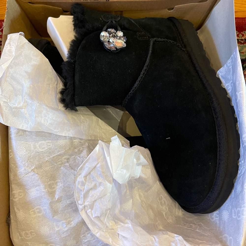 Ugg Mini Bailey Button Gem - image 4